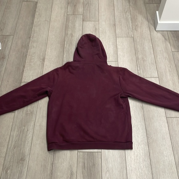 Burgundy Hill City sweatshirt - Picture 2 of 3